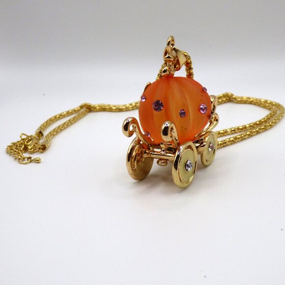 3-D Cinderella Pumpkin Carriage Pendant Necklace - Picture 4 of 12